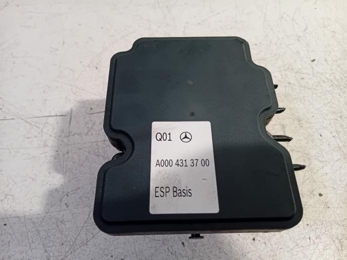 Used ABS pump Mercedes B-Klasse Price € 60,00 Margin scheme offered by Van der Ven Autorecycling B.V.