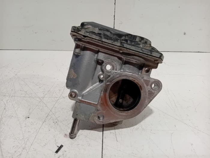 Usagé Boîtier accélérateur Peugeot 108 Prix € 17,00 Règlement à la marge proposé par Van der Ven Autorecycling B.V.