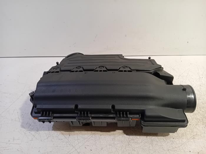Begagnade Luftfilterhus Fiat Tipo Pris € 45,00 Marginaltabell erbjuds av Van der Ven Autorecycling B.V.