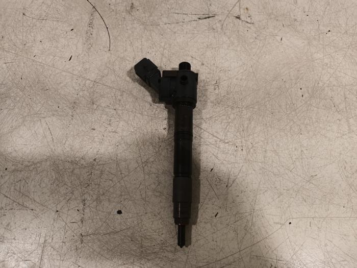 Usagé Injecteurs Volvo V60 Prix € 75,00 Règlement à la marge proposé par Van der Ven Autorecycling B.V.