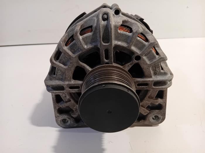 Begagnade Dynamo Renault Megane Pris € 149,00 Marginaltabell erbjuds av Van der Ven Autorecycling B.V.