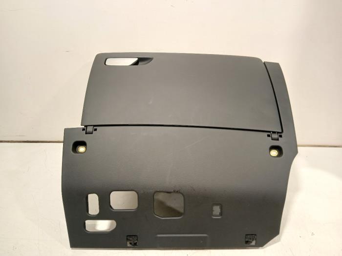 Begagnade Handskfack Audi A3 Pris € 36,00 Marginaltabell erbjuds av Van der Ven Autorecycling B.V.