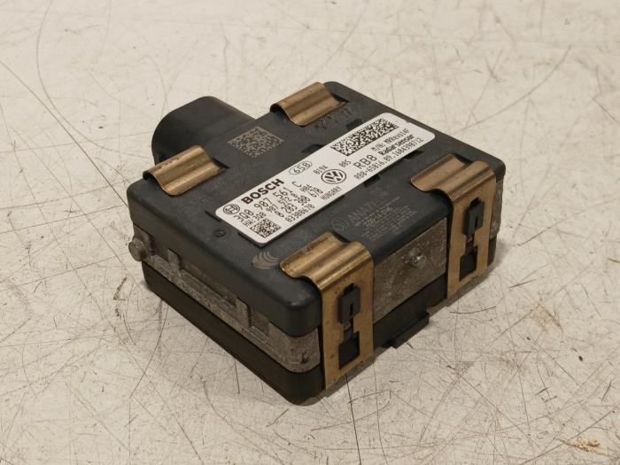 Begagnade Farthållarsensor Volkswagen Passat Pris € 242,00 Marginaltabell erbjuds av Van der Ven Autorecycling B.V.