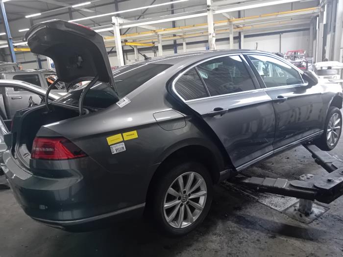 Tempomat Sensor van een Volkswagen Passat 2016