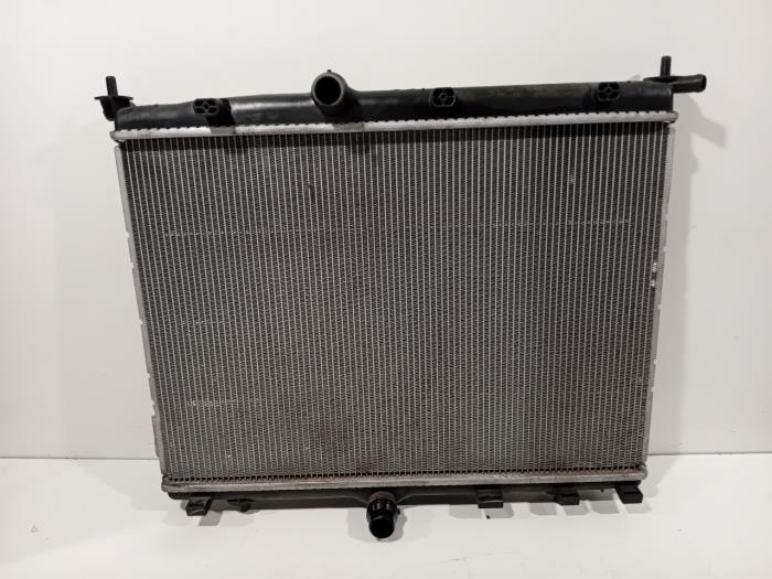 Usagé Radiateur Opel Corsa Prix € 100,00 Règlement à la marge proposé par Van der Ven Autorecycling B.V.