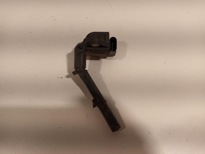Usagé Bobine Mercedes E-Klasse Prix € 14,00 Règlement à la marge proposé par Van der Ven Autorecycling B.V.