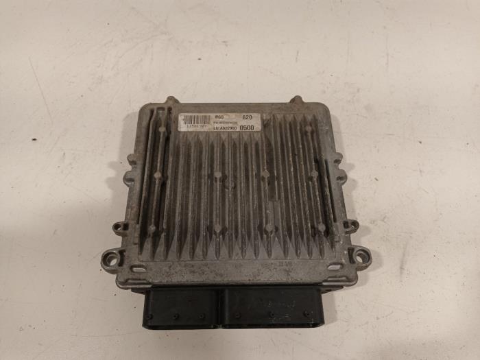 Used Engine management computer Mercedes Vito Price € 165,00 Margin scheme offered by Van der Ven Autorecycling B.V.