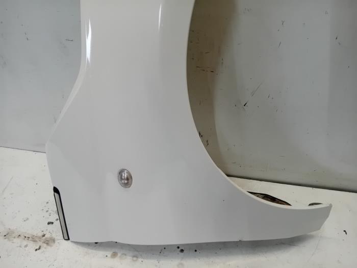 Blotnik prawy przód z Fiat 500 2009