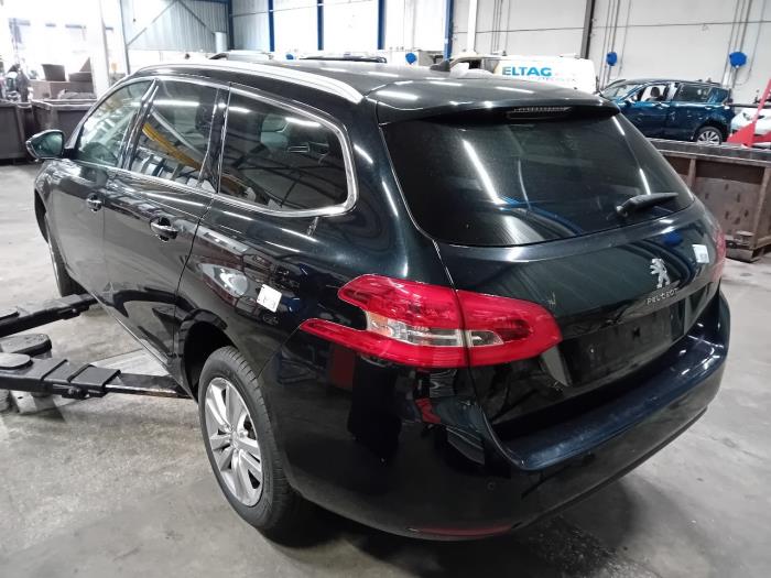 Pradnica z Peugeot 308 2015