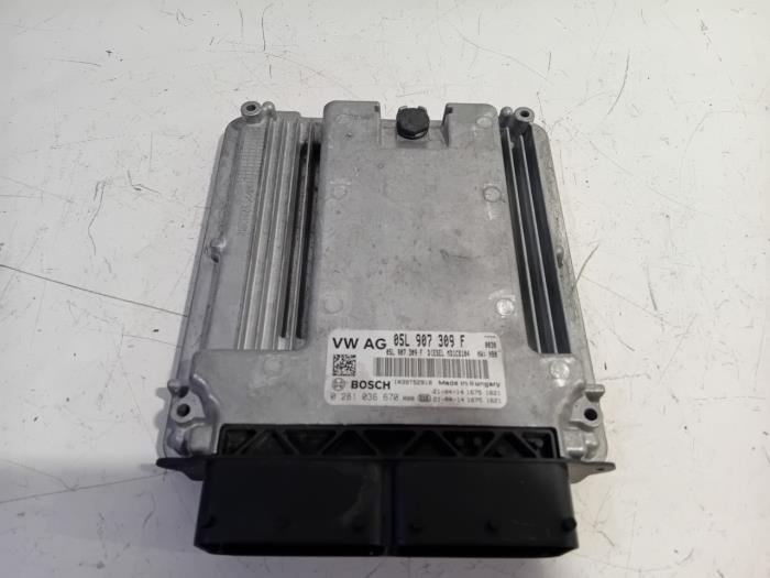 Used Engine management computer Volkswagen Transporter Price € 268,00 Margin scheme offered by Van der Ven Autorecycling B.V.