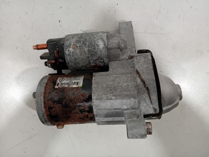 Used Engine management computer Renault Clio Price € 30,00 Margin scheme offered by Van der Ven Autorecycling B.V.