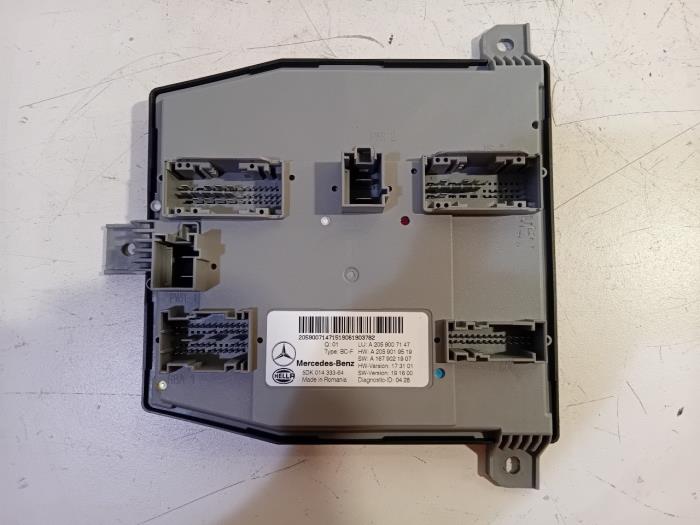 Used Body control computer Mercedes C-Klasse Price € 75,00 Margin scheme offered by Van der Ven Autorecycling B.V.