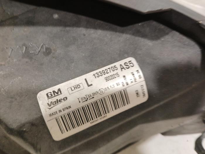 Headlight, left Opel Corsa - 13392705