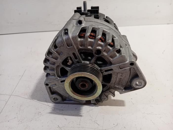 Begagnade Dynamo Mercedes C-Klasse Pris € 80,00 Marginaltabell erbjuds av Van der Ven Autorecycling B.V.
