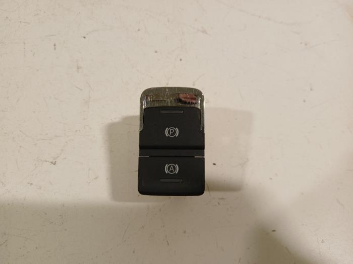 Gebrauchte Handbremse Schalter Seat Leon Preis € 13,00 Margenregelung angeboten von Van der Ven Autorecycling B.V.
