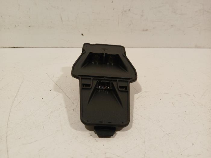Tempomat Sensor van een Volkswagen E-Up 2014