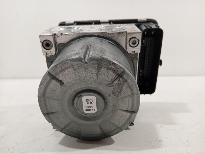 Begagnade ABS-pump Volkswagen E-Golf Pris € 75,00 Marginaltabell erbjuds av Van der Ven Autorecycling B.V.