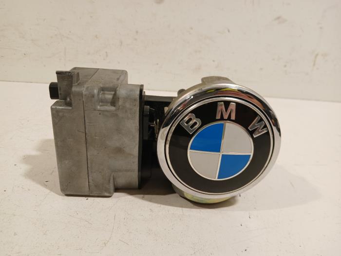 Używane Kamera cofania BMW 6-Serie Cena € 204,00 Procedura marży oferowane przez Van der Ven Autorecycling B.V.