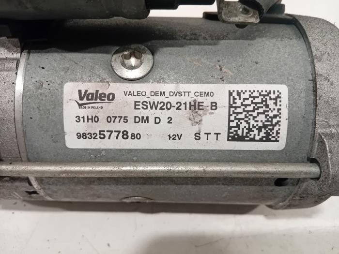 Engine management computer from a Opel Combo 2020