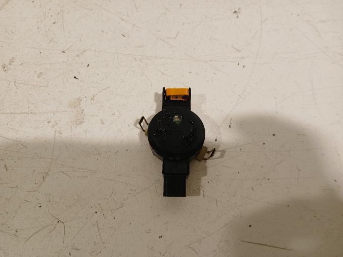 Begagnade Regnsensor BMW 5-Serie Pris € 31,00 Marginaltabell erbjuds av Van der Ven Autorecycling B.V.