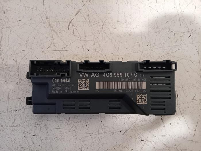 Usagé Ordinateur divers Audi A6 Prix € 60,00 Règlement à la marge proposé par Van der Ven Autorecycling B.V.