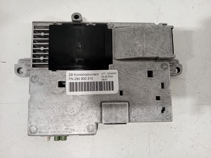 Begagnade Dator (diverse) Mercedes EQE Pris € 190,00 Marginaltabell erbjuds av Van der Ven Autorecycling B.V.