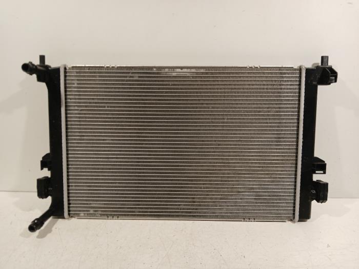 Usagé Radiateur Volkswagen Golf Prix € 80,00 Règlement à la marge proposé par Van der Ven Autorecycling B.V.