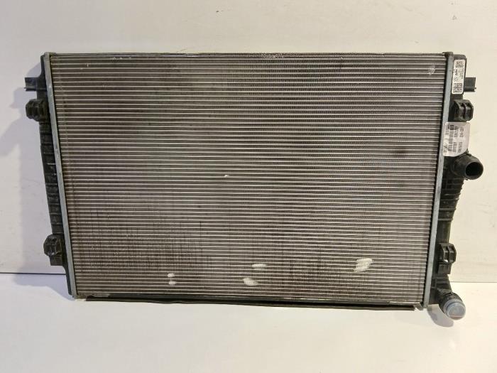 Used Radiator Volkswagen Tiguan Allspace Price € 65,00 Margin scheme offered by Van der Ven Autorecycling B.V.