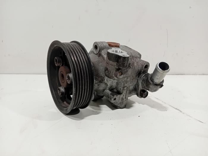 Usagé Pompe à eau Volkswagen Transporter Prix € 165,00 Règlement à la marge proposé par Van der Ven Autorecycling B.V.
