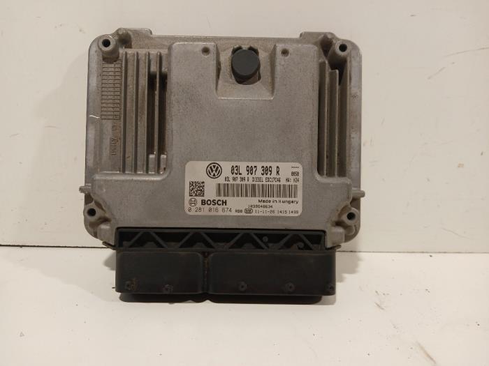 Used Engine management computer Volkswagen Touran Price € 193,00 Margin scheme offered by Van der Ven Autorecycling B.V.