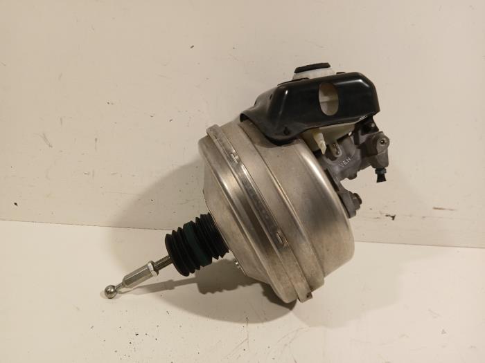 Usagé Servo frein Audi A6 Prix € 60,00 Règlement à la marge proposé par Van der Ven Autorecycling B.V.