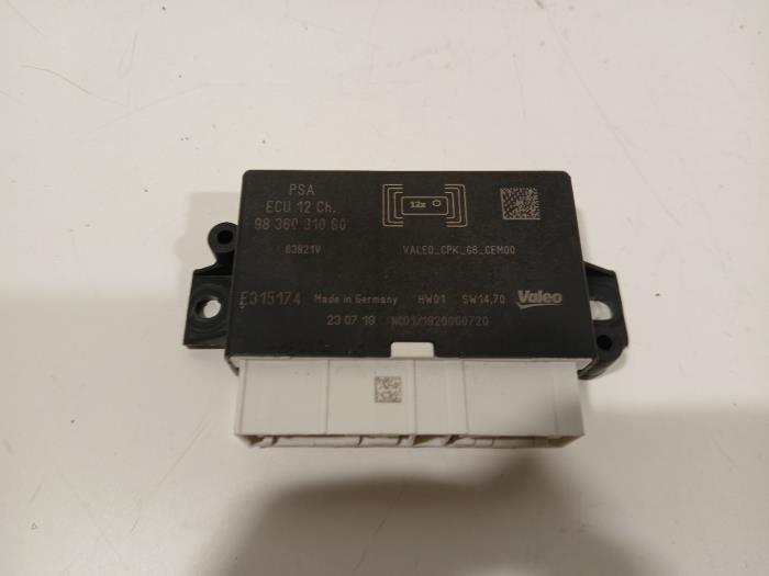 Begagnade PDC-modul DS Automobiles DS3 Crossback Pris € 50,00 Marginaltabell erbjuds av Van der Ven Autorecycling B.V.