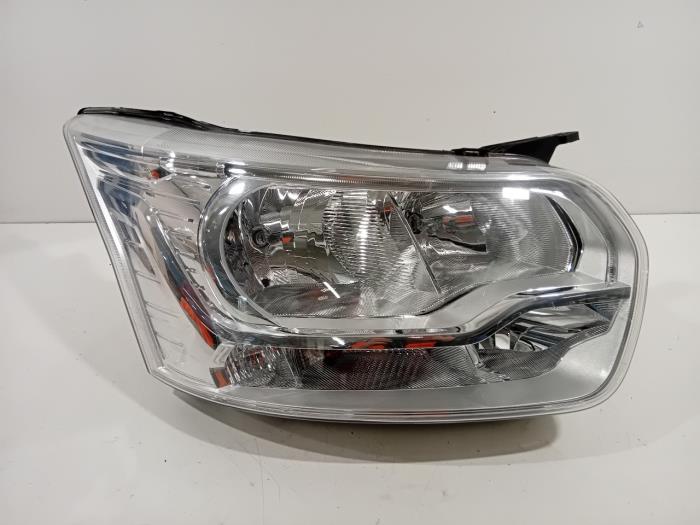 Używane Reflektor prawy Ford Transit Cena € 274,99 Procedura marży oferowane przez Van der Ven Autorecycling B.V.