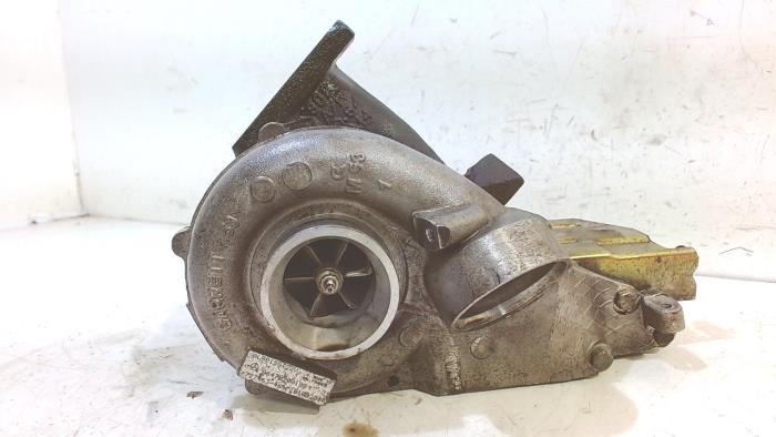 Usagé Turbo Mercedes E-Klasse Prix € 174,99 Règlement à la marge proposé par Van der Ven Autorecycling B.V.