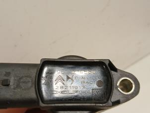 Zündspule van een Peugeot 208 2020