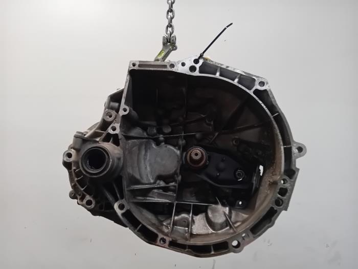 Usagé Boîte de vitesse Peugeot 208 Prix € 299,99 Règlement à la marge proposé par Van der Ven Autorecycling B.V.