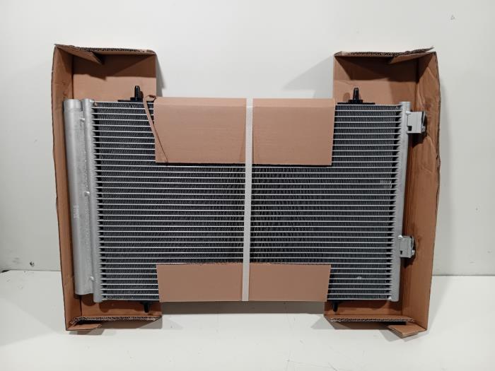 Usagé Radiateur clim Citroen C5 Prix € 65,00 Règlement à la marge proposé par Van der Ven Autorecycling B.V.