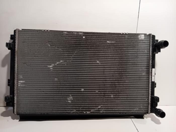 Used Radiator Volkswagen Passat Price € 45,00 Margin scheme offered by Van der Ven Autorecycling B.V.