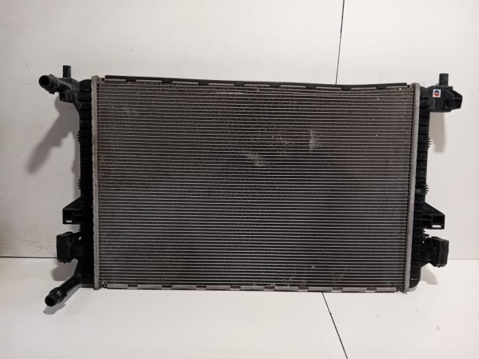Used Radiator Volkswagen Passat Price € 60,00 Margin scheme offered by Van der Ven Autorecycling B.V.