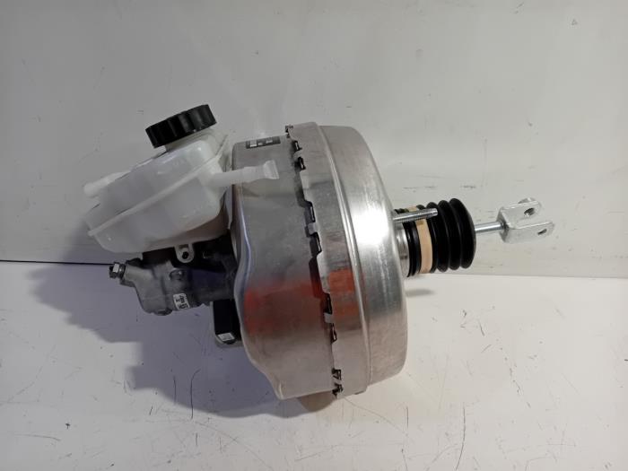 Usagé Servo frein Mercedes C-Klasse Prix € 106,00 Règlement à la marge proposé par Van der Ven Autorecycling B.V.