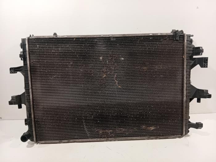 Usagé Radiateur Volkswagen Bestel Prix € 110,00 Règlement à la marge proposé par Van der Ven Autorecycling B.V.