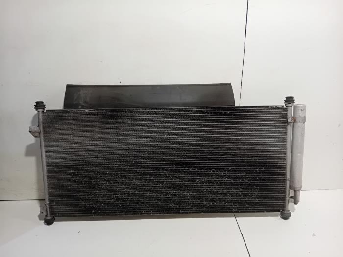 Usagé Radiateur clim Honda Jazz Prix € 65,00 Règlement à la marge proposé par Van der Ven Autorecycling B.V.