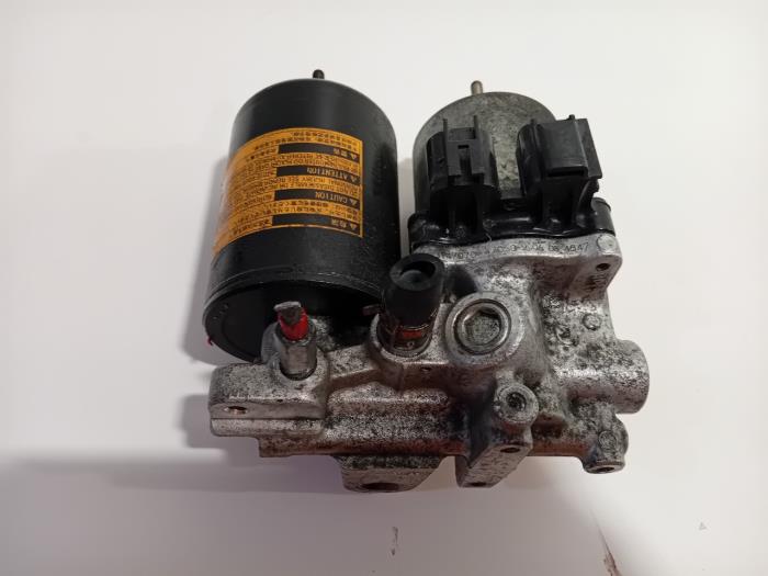 Begagnade ABS-pump Toyota Prius Pris € 268,00 Marginaltabell erbjuds av Van der Ven Autorecycling B.V.