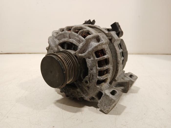 Begagnade Dynamo Volvo V40 Pris € 50,00 Marginaltabell erbjuds av Van der Ven Autorecycling B.V.