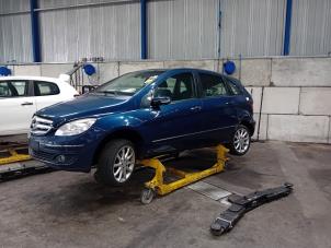 Motor van een Mercedes B-Klasse 2006