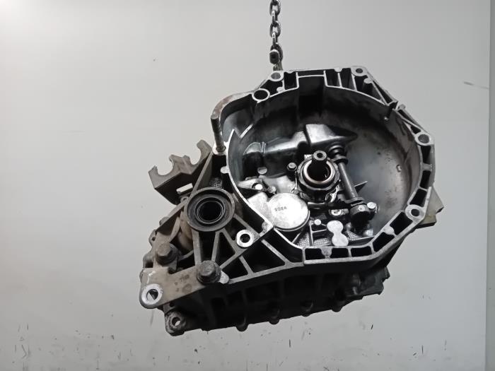 Usagé Boîte de vitesse Fiat Qubo Prix € 249,99 Règlement à la marge proposé par Van der Ven Autorecycling B.V.