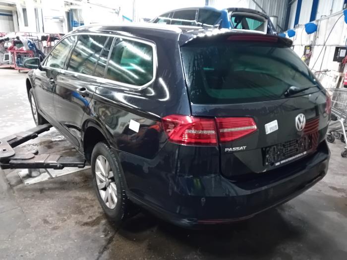 Motor van een Volkswagen Passat 2016