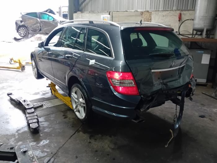 Motor van een Mercedes C-Klasse 2008