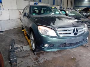Motor van een Mercedes C-Klasse 2008