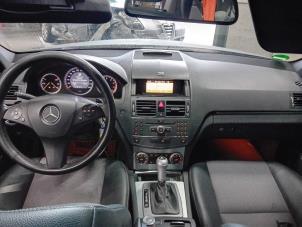 Motor van een Mercedes C-Klasse 2008